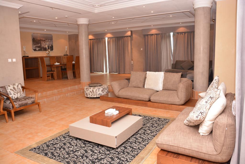 Janadriyah Suites 13 Nadinah Eksteriør bilde
