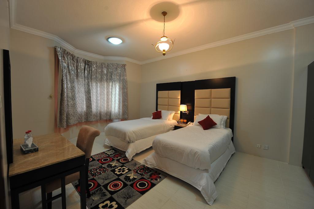 Janadriyah Suites 13 Nadinah Rom bilde